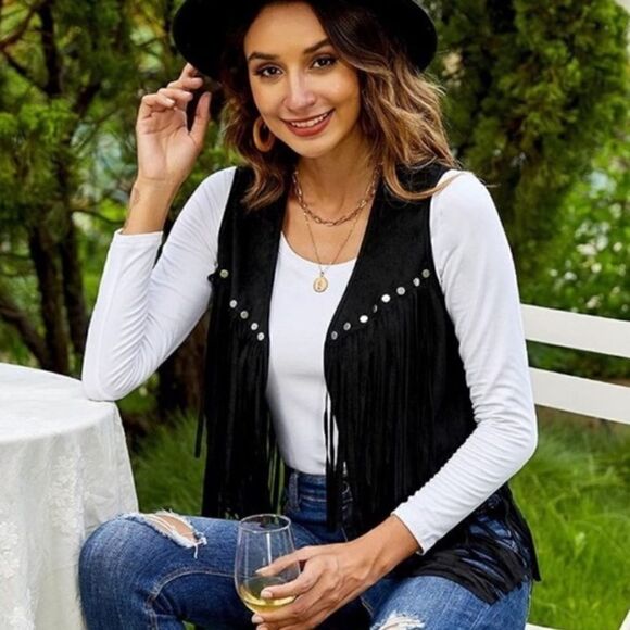 WOMEN'S TASSEL VEST FAUX SUEDE RIVETS - Picture 5 of 8